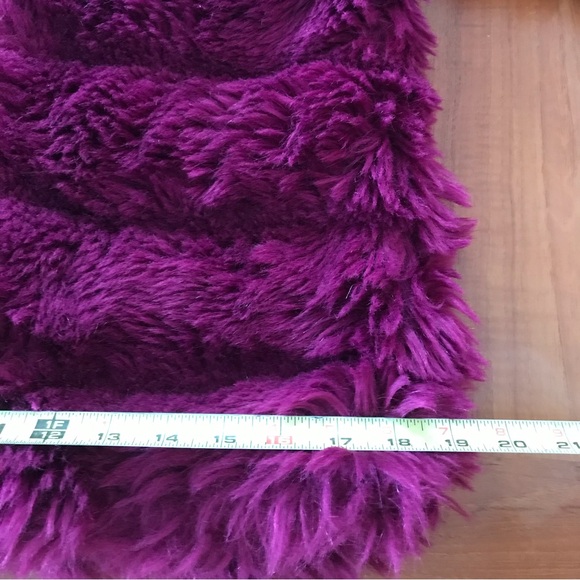 Plush Fuchsia Novelty Faux Fur Jacket Size S/Med - Picture 14 of 16